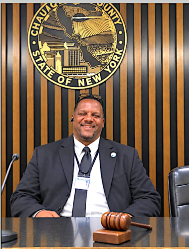 Legislator seeks re-election to serve city